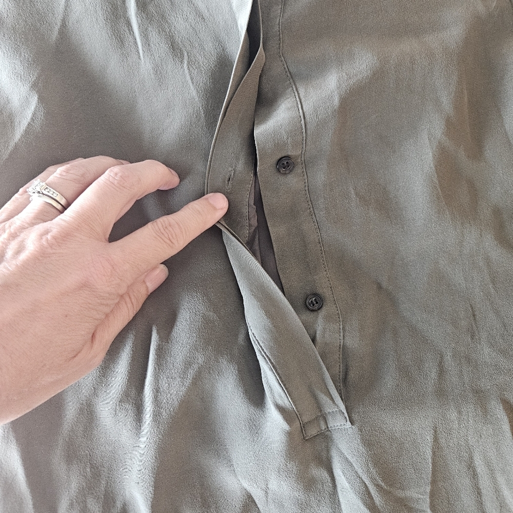 ALLSAINTS Olive Green Roka Dress SZ 0 Short Sleeve Shift Silk Blend Asymmetrical - Picture 4 of 9